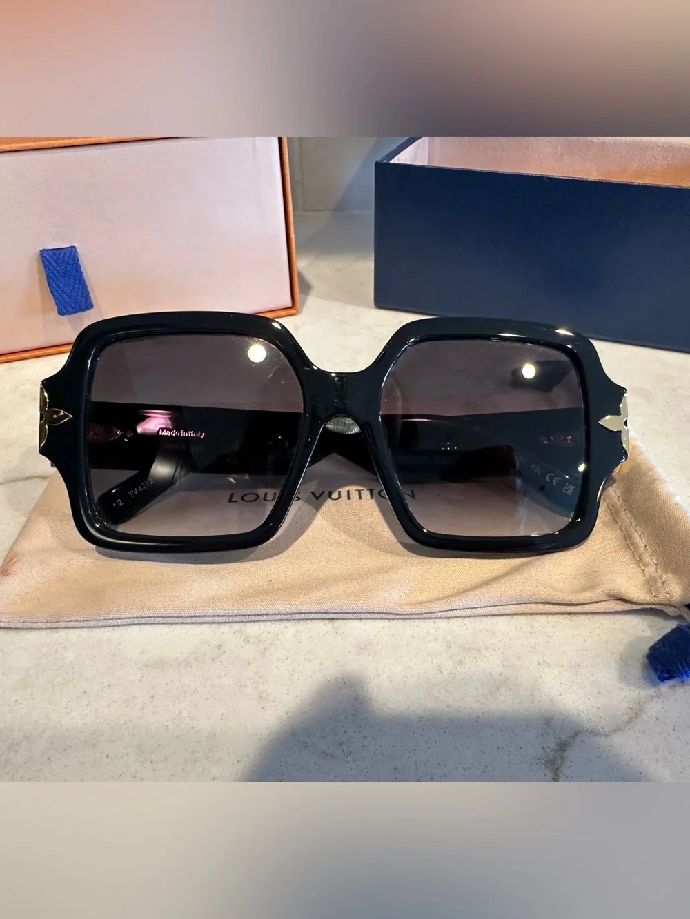 Louis Vuitton Z175W Black Women’s Monogram Flower Square Acetate Sunglasses